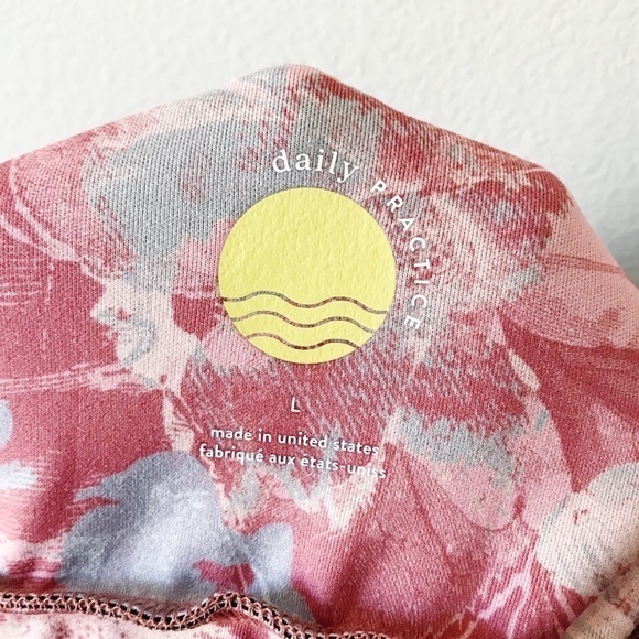 Anthropologie Daily Practice Allie Sports Bra Floral Size L Scalloped Pink NWT - Picture 12 of 13
